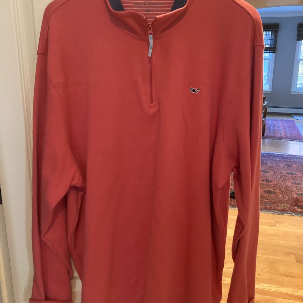 Vineyard Vines quarter zip. Barely worn. 97% cotton/3% nylon.